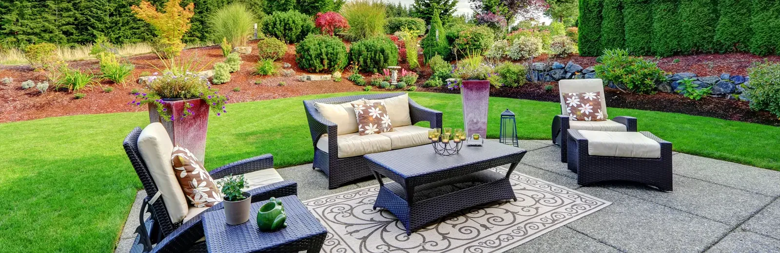 nice backyard patio with furniture for entertaining